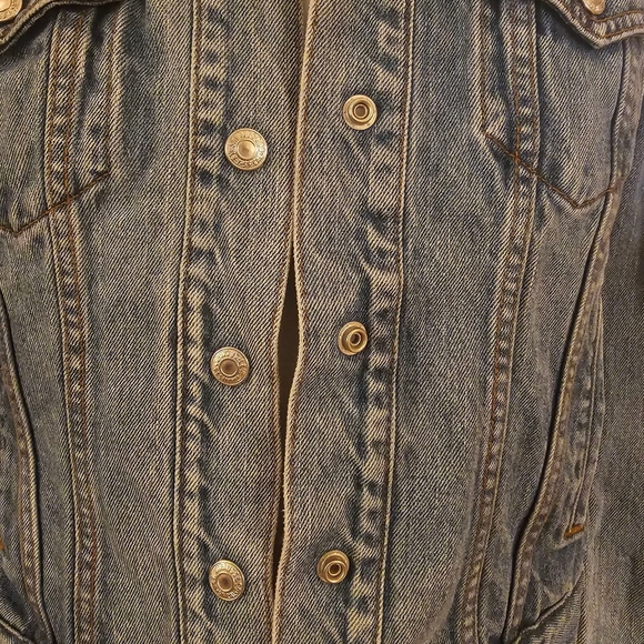 Levi's Classic Blue Denim Trucker Jacket Size‎ Medium - Picture 5 of 8